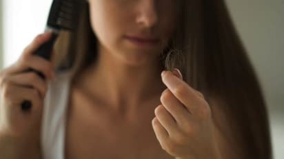 Post Covid Hair Loss : കൊവിഡ് ഭേദമായ ശേഷവും മുടികൊഴിച്ചിലുണ്ടോ? ചെയ്യേണ്ടത്...