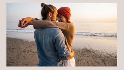 Relationship Tips- উৎসবের দিনে বিচ্ছেদ ঘিরে অবসাদ, মন খারাপ কাটিয়ে উঠতে মাথায় রাখুন কয়েকটি বিষয়