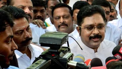 பழனிசாமியும், ஸ்டாலினும் இவர்களிடம் மன்னிப்பு கேட்கணும... அதிமுக, திமுகவை நாறடித்த அமமுக..!