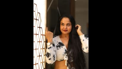 ఇప్పటి వరకు ఒకెత్తు ఇప్పటి నుండి ఒకెత్తు... ఈ వయసులో ఆ ఊపు ఏంటి ప్రగతి మేడం, ఫైర్ డిపార్మెంట్ ని పిలవండి!