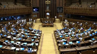 VidyaKiranam|ഡിജിറ്റൽ ഉപകരണങ്ങൾ വിദ്യാർഥികൾക്കെല്ലാം ഉറപ്പാക്കുമെന്ന് മുഖ്യമന്ത്രി; വിദ്യാകിരണം ഉടൻ