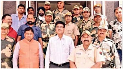 மாவட்ட ஆட்சியருக்கு ஒரு மாதம் சிறைத் தண்டனை... நீதிமன்றம் அதிரடி உத்தரவு..!