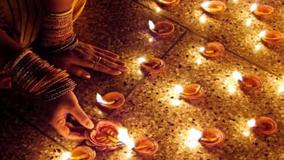 Diwali 2021: कहीं होती है गाय की पूजा तो कहीं रामलीला, भारत के अलावा इन देशों में मनाई जाती है दिवाली