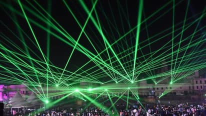 अद्भुत अयोध्या : सरयू तट पर लेजर, लाइट एंड साउंड शो, थ्रीडी किरणों से जगमगाया आसमान, बना वर्ल्ड रिकॉर्ड