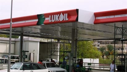 நம்புங்க…! இந்த நாட்டில் ஒரு லிட்டர் தண்ணீரை விட பெட்ரோல் விலை ரொம்ப ‘சீப்’…!