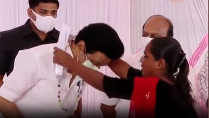 களத்தில் இறங்கிய ரியல் ஜெய் பீம் ஸ்டாலின்.. பழங்குடியின மக்களுக்கு சாதிச் சான்றிதழ், பட்டா வழங்கி நெகிழ்ச்சி.