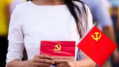 കരുതിയിരിക്കാന് സര്ക്കാര്; അന്തം വിട്ട്, പരക്കംപാഞ്ഞ് ചീനക്കാര്