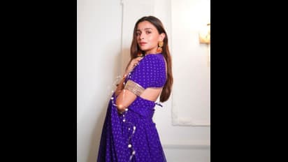 Diwali 2021: ದೀಪಾವಳಿ ಸಂಭ್ರಮದಲ್ಲಿ ರಣಬೀರ್‌ನ ತಬ್ಬಿಕೊಂಡ ಆಲಿಯಾ, ಮದ್ವೆಯಾಗ್ಬಿಡಿ ಎಂದ ಫ್ಯಾನ್ಸ್