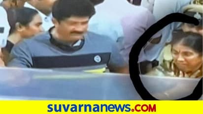 ಪುನೀತ್‌ನ ನೋಡಬೇಕು ಎಂದು ನನ್ನ ತಾಯಿ ಎದೆ ಬಡಿದುಕೊಂಡು ಗೋಳಾಡಿಬಿಟ್ಟರು: ರವಿಶಂಕರ್ ಗೌಡ