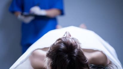 മോർച്ചറിയിൽ 100 -ലധികം യുവതികളുടെ മൃതദേഹങ്ങളുമായി ലൈംഗികവേഴ്ചയിലേർപ്പെട്ട ആശുപത്രി ഇലക്ട്രീഷ്യൻ അറസ്റ്റിൽ