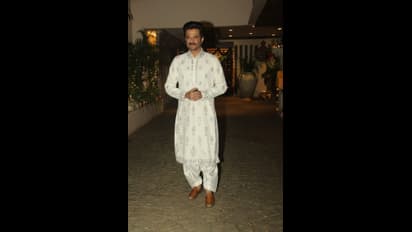 Malaika Arora to Arjun Kapoor, Janhvi Kapoor, see pics from Anil Kapoor’s Diwali party (photos)