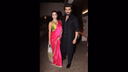 Diwali 2021: ಮಲೈಕಾಗೆ ಸ್ಟ್ರಾಂಗ್ & ಹ್ಯಾಡ್ಸಂ ಬಾಡಿಗಾರ್ಡ್