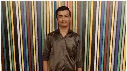 NEET Exam Topper| സ്വയം പഠിച്ച് നേടിയ അഞ്ചാം റാങ്കുമായി ഹൃതുൽ; ദിവസം 12 മണിക്കൂർ പഠനത്തിനായി മാറ്റിവെച്ചു