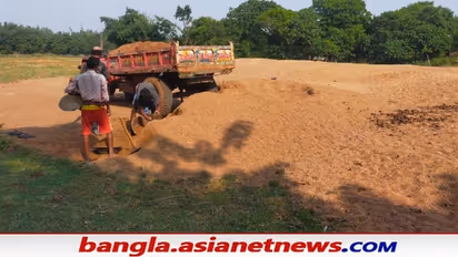 Birbhum:  চোরা-বালির ব্যবসা, মাঠ দখল করে লক্ষ লক্ষ টাকা মুনাফা ঠিকাদারের