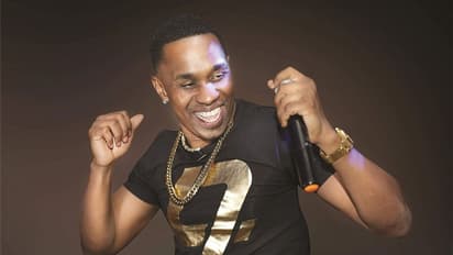 T20 WC 2021: इतनी लक्जीरियस लाइफ जीते है Dwayne Bravo, बिन शादी के ही बनें 2 बच्चों के  पापा