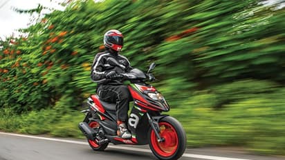 Aprilia : അപ്രീലിയ 250 സിസി മാക്സി-സ്‍കൂട്ടർ അവതരിപ്പിച്ചു