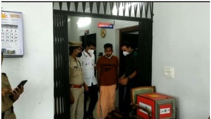 മോഷ്ടിച്ച ബൈക്കുമായി കറങ്ങിനടന്ന് കടകളില് കവര്ച്ച ; ആലുവയില് യുവാവ് പിടിയില്