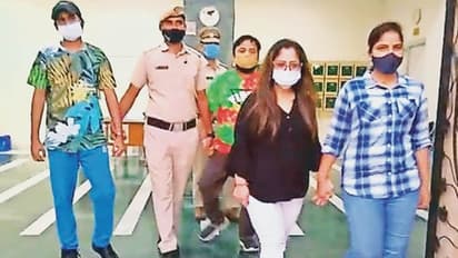 ஐபிஎல், உள்நாட்டு தொடர்களுக்கான வீரர்கள் தேர்வில் தலைவிரித்தாடும் லஞ்சம்..! போலீஸிடம் கொத்தா சிக்கிய கும்பல்