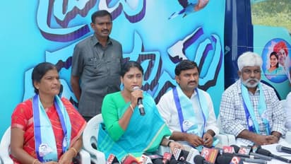 Prajaprasthanam Padayatra: పాదయాత్రకు బ్రేక్... 72 గంటల నిరాహార దీక్షకు పిలుపునిచ్చిన షర్మిల