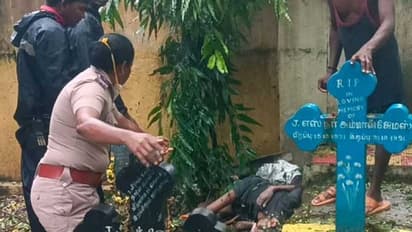 ஆய்வாளர் ராஜேஸ்வரியால் மீட்கப்பட்ட இளைஞர்…  சிகிச்சை பலனின்றி உயிரிழப்பு!! | ChennaiFlood