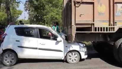 Road Accident-ভয়াবহ দুর্ঘটনায় একাধিক গাড়ির সংঘর্ষ, গুরুতর আহত বাইক আরোহী