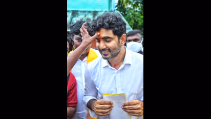 ఏపీ సీఎం వైఎస్ జగన్ తో ఢీ: పాదయాత్రకు నారా లోకేష్ ప్లాన్