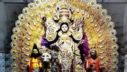 Jagadhatri Puja 2021-দুশো বছরের পুরনো জগদ্ধাত্রী পুজোয় মেতে মুর্শিদাবাদ