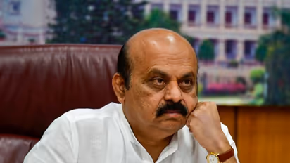 Basavaraj Bommai: ಒಂದೇ ತಿಂಗಳಲ್ಲಿ ಸಿಎಂ ಸ್ಥಾನದಿಂದ ಕೆಳಗಿಳಿಯಲಿದ್ದಾರಂತೆ ಬೊಮ್ಮಾಯಿ!
