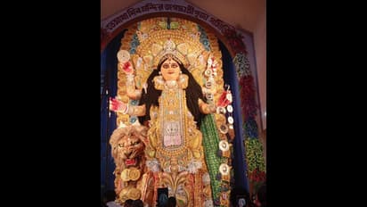 Jagadhatri Puja 2021: আজ মহানবমী, জগদ্ধাত্রী পুজোয় ভিড় উপচে পড়ছে চন্দননগরে