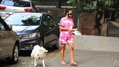 Hottie Malaika Arora snapped on her morning walk with pooch Casper (photos)