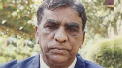 ശാസ്ത്രജ്ഞന് ഡോ. എഎം മൈക്കിൾ, തേങ്ങപൊതിക്കാനുള്ള 'പാര' കേരളത്തിൽ നിർമ്മിച്ച് പേറ്റന്റ് നേടിയ മനുഷ്യൻ