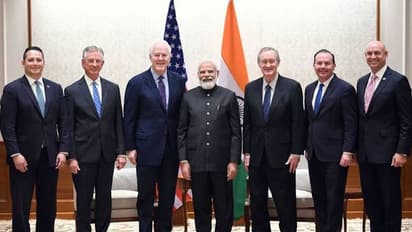 கொரோனாவை செம்மையா டீல் பண்ணீங்க மோடி ஜி.. பாராட்டி தள்ளிய அமெரிக்க நாடாளுமன்ற குழு.