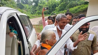 Padma Awards; ಮಂಗಳೂರಲ್ಲಿ ಒಟ್ಟಿಗೆ ಹೆಜ್ಜೆ ಹಾಕಿದ ಅಕ್ಷರ ಸಂತ ಮತ್ತು ವೃಕ್ಷಮಾತೆ, ದಿವ್ಯ ಸಮಾಗಮ