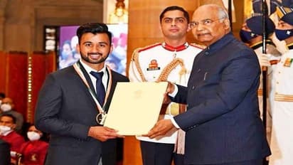 Indian Sports Awards : बेटी के जन्म की दोहरी खुशी, हॉकी टीम के कप्तान मनप्रीत को सर्वोच्च स्पोर्ट्स अवॉर्ड