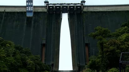 Idukki Dam| ഇടുക്കി ഡാം വീണ്ടും തുറന്നു ; സെക്കൻഡിൽ 40,000 ലിറ്റർ വെള്ളം പുറത്തേക്ക്, പെരിയാർ തീരത്ത് ജാഗ്രത