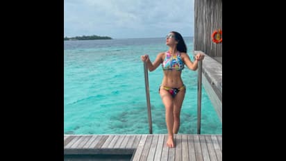 Sara Ali Khan: ಮಾಲ್ಡೀವ್ಸ್‌ನಲ್ಲಿ ರಜೆಯ ಮಜಾ, ಹಾಟ್ನೆಸ್ ಹೆಚ್ಚಿಸಿದ ನಟಿ