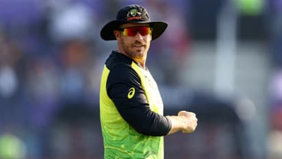 ഫിഞ്ചിനെയും മുഹമ്മദ് നബിയെയും കൈവിട്ടു, യുവ പേസറെ ഒഴിവാക്കി കൊല്‍ക്കത്ത