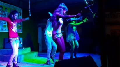 Obscene dance- প্রাথমিক স্কুলের ভিতরে রাতভর চলল অশ্লীল নাচের আসর, প্রশ্নের মুখে প্রশাসন