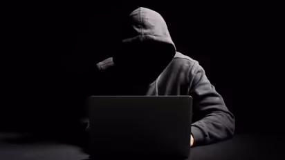 स्मार्टफोन यूजर की अक्सर ये 5 गलतियां करा देती हैं चुटकियों में बैंक अकाउंट खाली