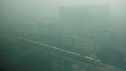 Delhi Pollution: बिगड़ती 'हवा' को काबू में करने दिल्ली सरकार ने NCR में रखा वर्क फ्रॉम का प्रस्ताव