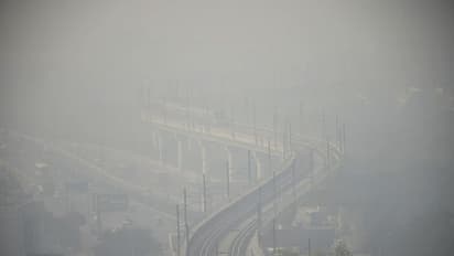 Delhi gasps for fresh air as AQI still stands in 'very poor' category