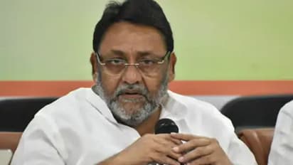 ड्रग्स केस में Nawab Malik का नया खुलासा: शेयर की केपी गोसावी की चैट, Wankhede से पूछा काशिफ के साथ रिश्ता?