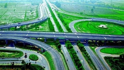 Purvanchal Expressway पर सफर करने से पहले जान लीजिए ये जरूरी बातें, नहीं तो बाद में पछताना पड़ेगा