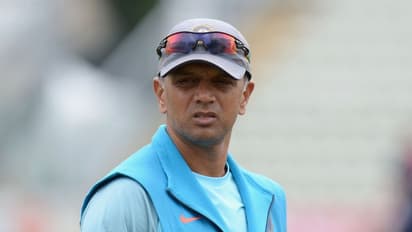 IND v NZ : മുംബൈ ടെസ്റ്റില് രഹാനെക്ക് വേണ്ടി ശ്രേയസ് അയ്യരെ പുറത്തിരിത്തുമോ, മറുപടി നല്കി ദ്രാവിഡ്