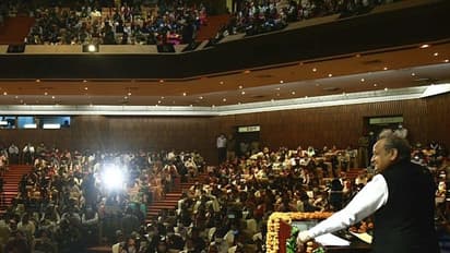 Teachers embarrass Rajasthan CM Ashok Gehlot on stage (WATCH)