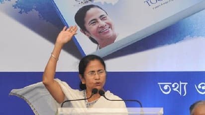 Duyare Ration- দুয়ারে রেশন প্রকল্পে কর্মসংস্থানের ঘোষণা মুখ্যমন্ত্রী মমতা বন্দ্যোপাধ্যায়ের জেনে নিন বেতন কত