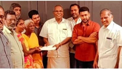 ஓயாத சர்ச்சைக்கு இடையே ரியல் Jai Bhim பார்வதியுடன் சந்திப்பு... ரூ.15 லட்சம்  நிதி உதவி வழங்கினார் சூர்யா.!