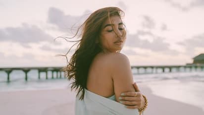 Pooja Hegde: ஓவர் கவர்ச்சியில் மாலத்தீவை அலறவிடும் பூஜா ஹெக்டே! இளம் நெஞ்சங்களை பாடாய் படுத்தும் ஹாட் போட்டோஸ்