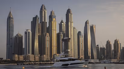 Dubai becomes first in the world to go paperless; will save at least $350 million, 14-million-man hours