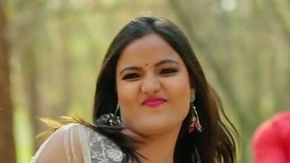 Bigg Boss Telugu 5: ట్రైలర్ లోనే అసభ్యంగా.. సిరిపై నటుడి హాట్ కామెంట్స్, హీరోయిన్ గా ఛాన్స్ ఇస్తే..